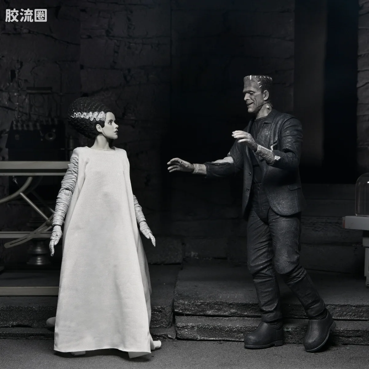 NECA 7寸可动人形系列 环球怪物 终极版系列 科学怪人新娘 90周年纪念 怪物与他的伴侣 - 图片