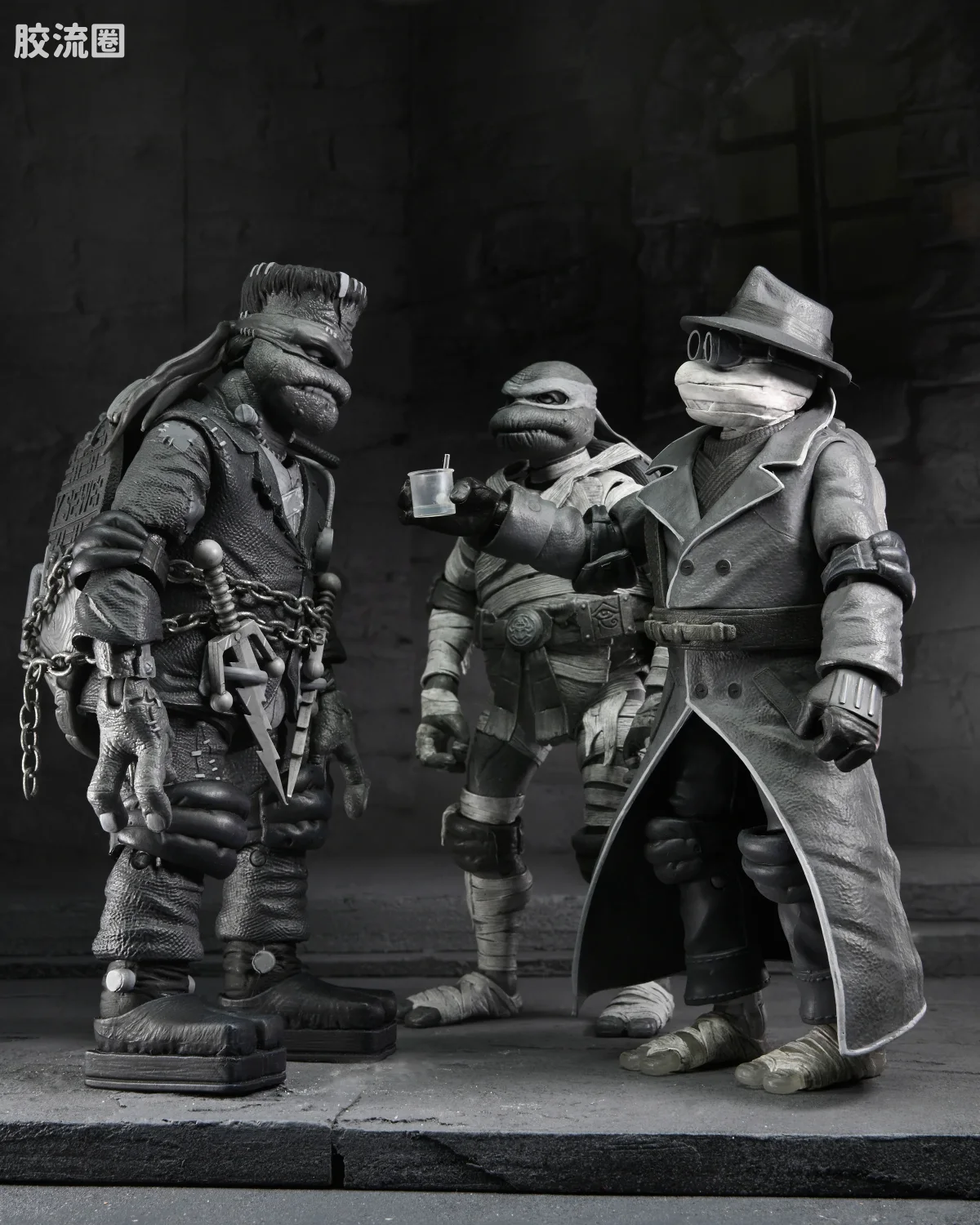 NECA 7寸可动人形系列 环球怪物 X 忍者神龟系列 黑白神龟 - 图片