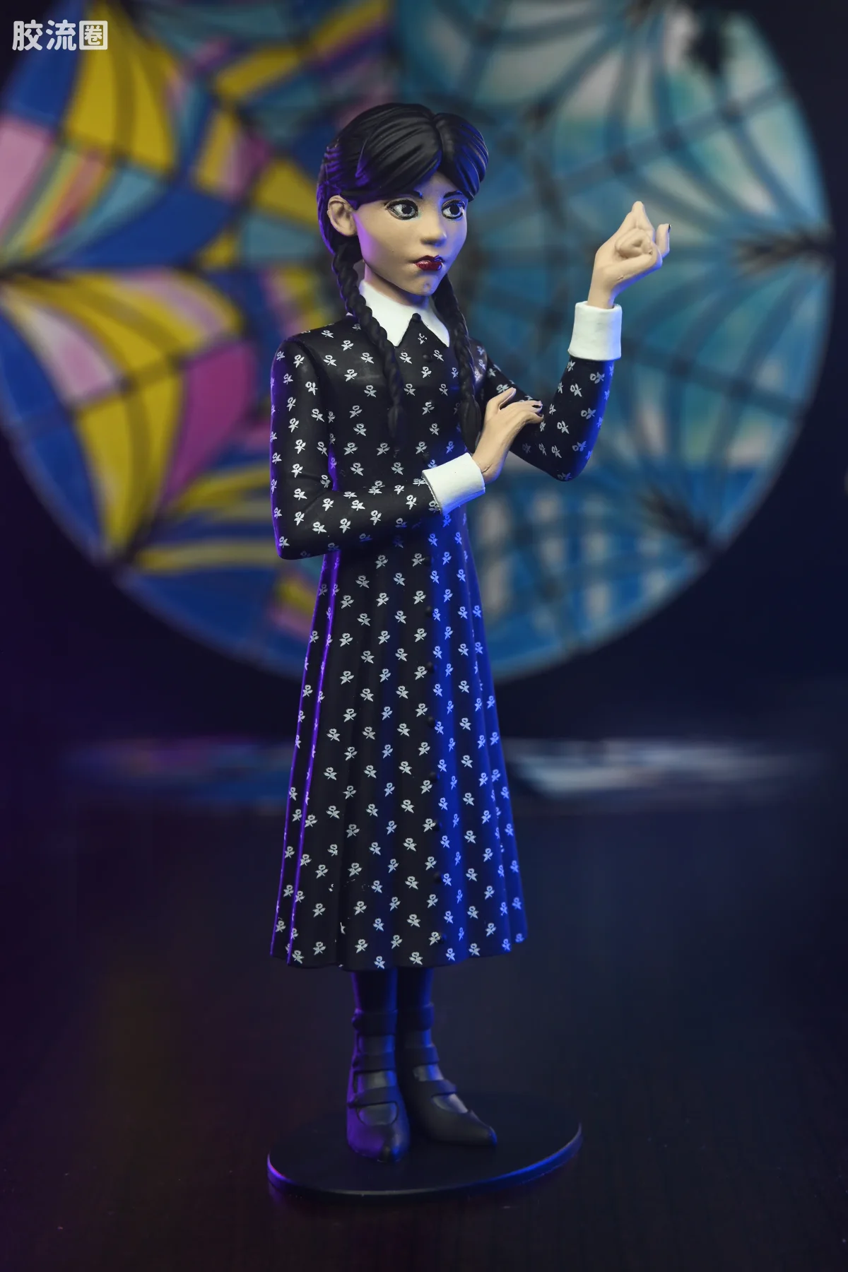 NECA 7寸可动人形系列 Toony Terrors/微小的恐怖系列 星期三 - 图片