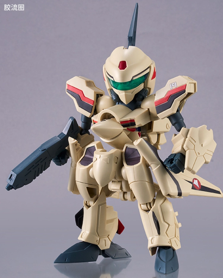 YF-19(勇·戴森机) with 美翁·芳·隆