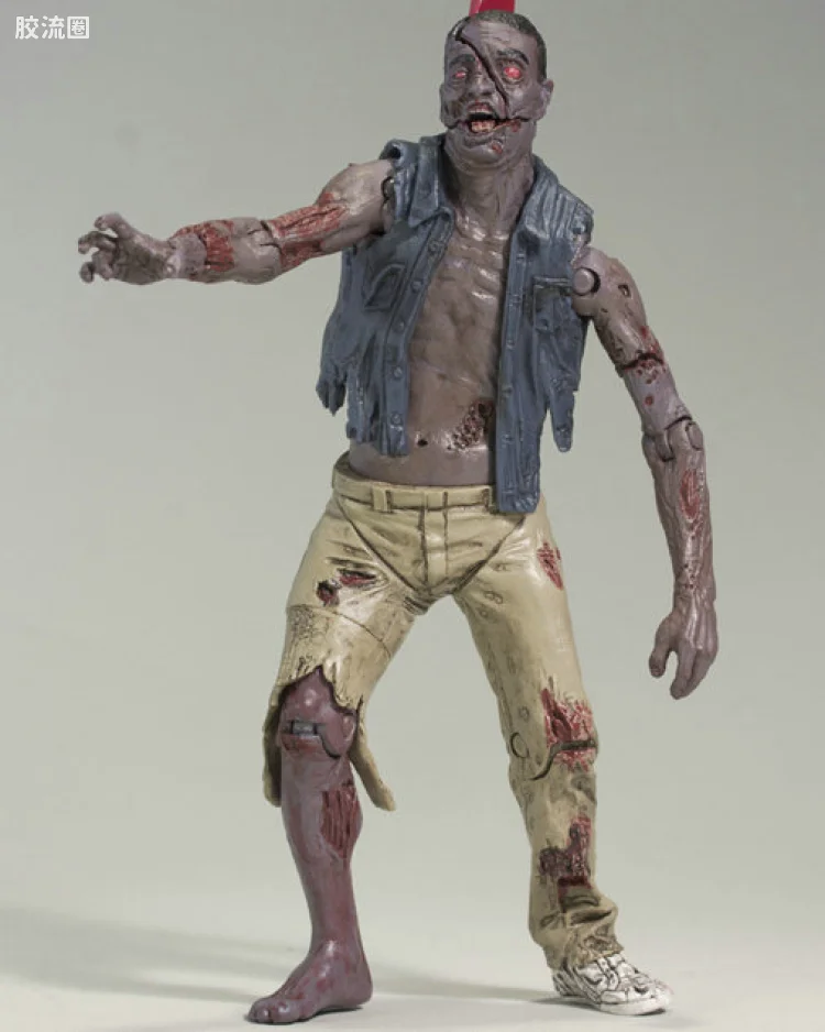 ZOMBIE ROAMER