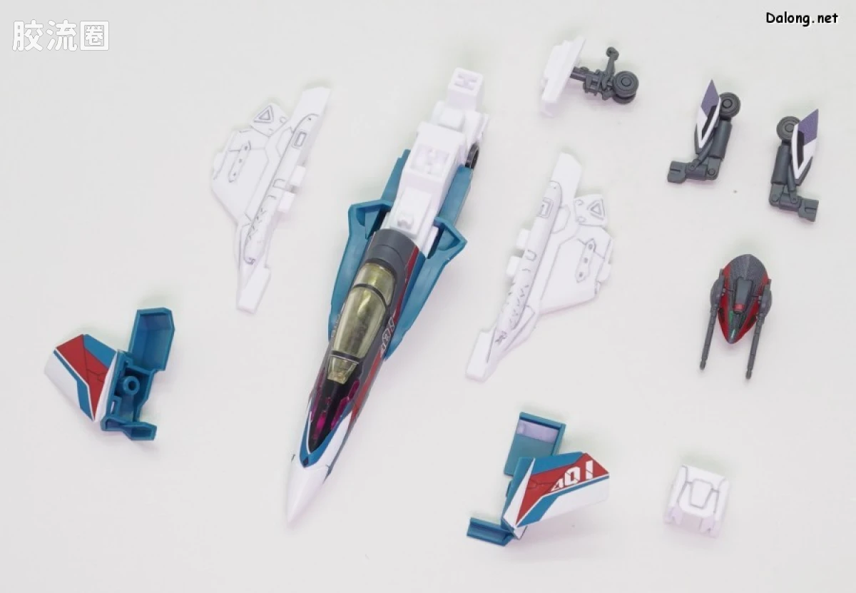 万代超时空要塞系列拼装模型 HG 1/100系列 VF-31S 齐格飞(阿拉德･梅塔斯机) - 图片