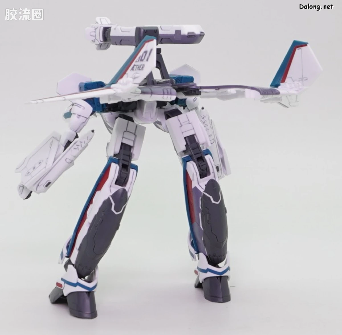 万代超时空要塞系列拼装模型 HG 1/100系列 VF-31S 齐格飞(阿拉德･梅塔斯机) - 图片