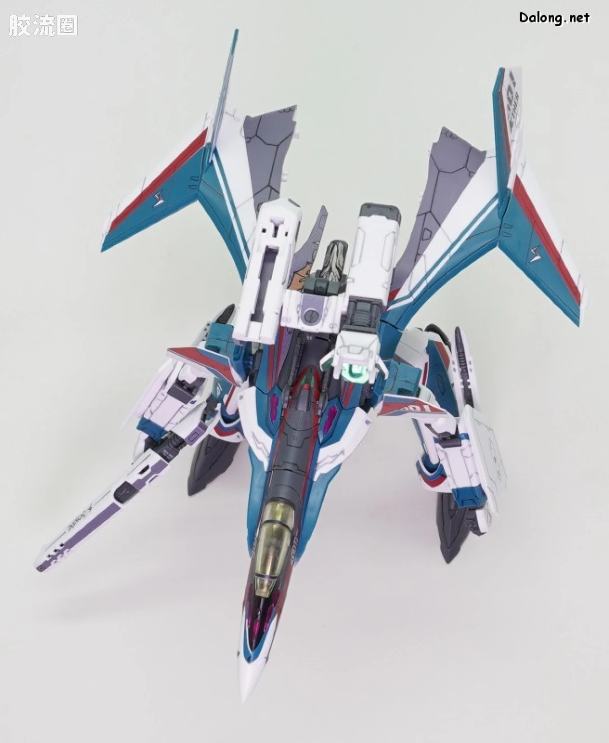 万代超时空要塞系列拼装模型 HG 1/100系列 VF-31S 齐格飞(阿拉德･梅塔斯机) - 图片