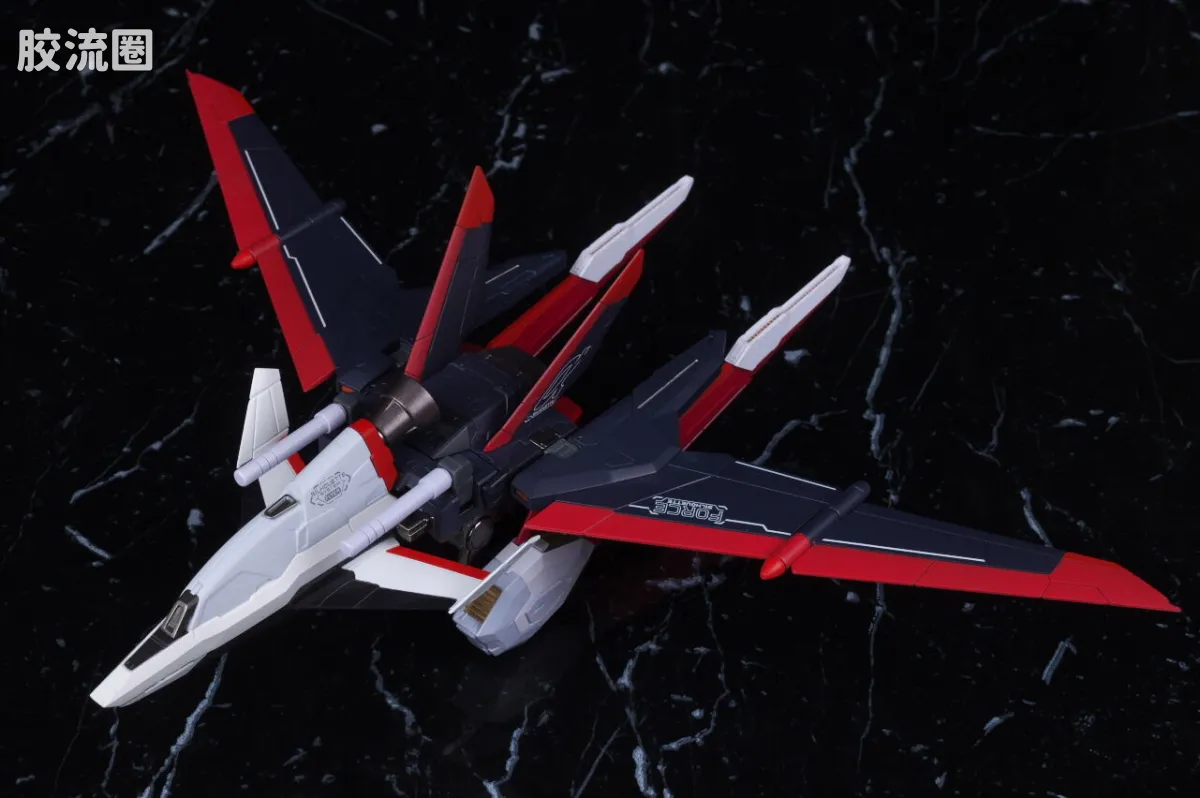 METAL BUILD 限定版 强攻型脉冲高达 - 图片