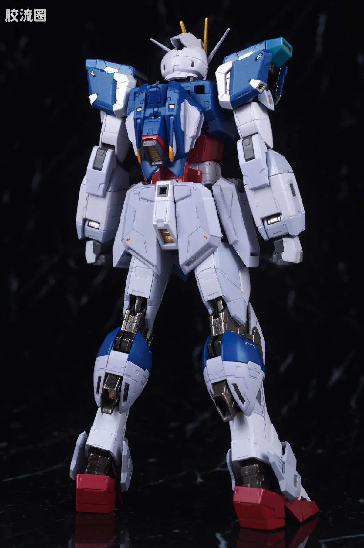 METAL BUILD 限定版 强攻型脉冲高达 - 图片
