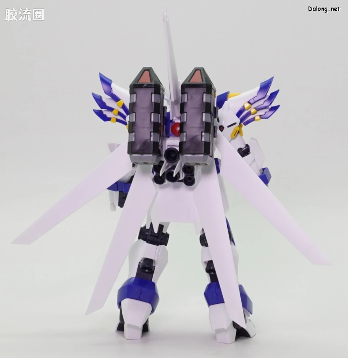万代综合拼装模型系列 HG 超级机器人大战 白骑士 - 图片