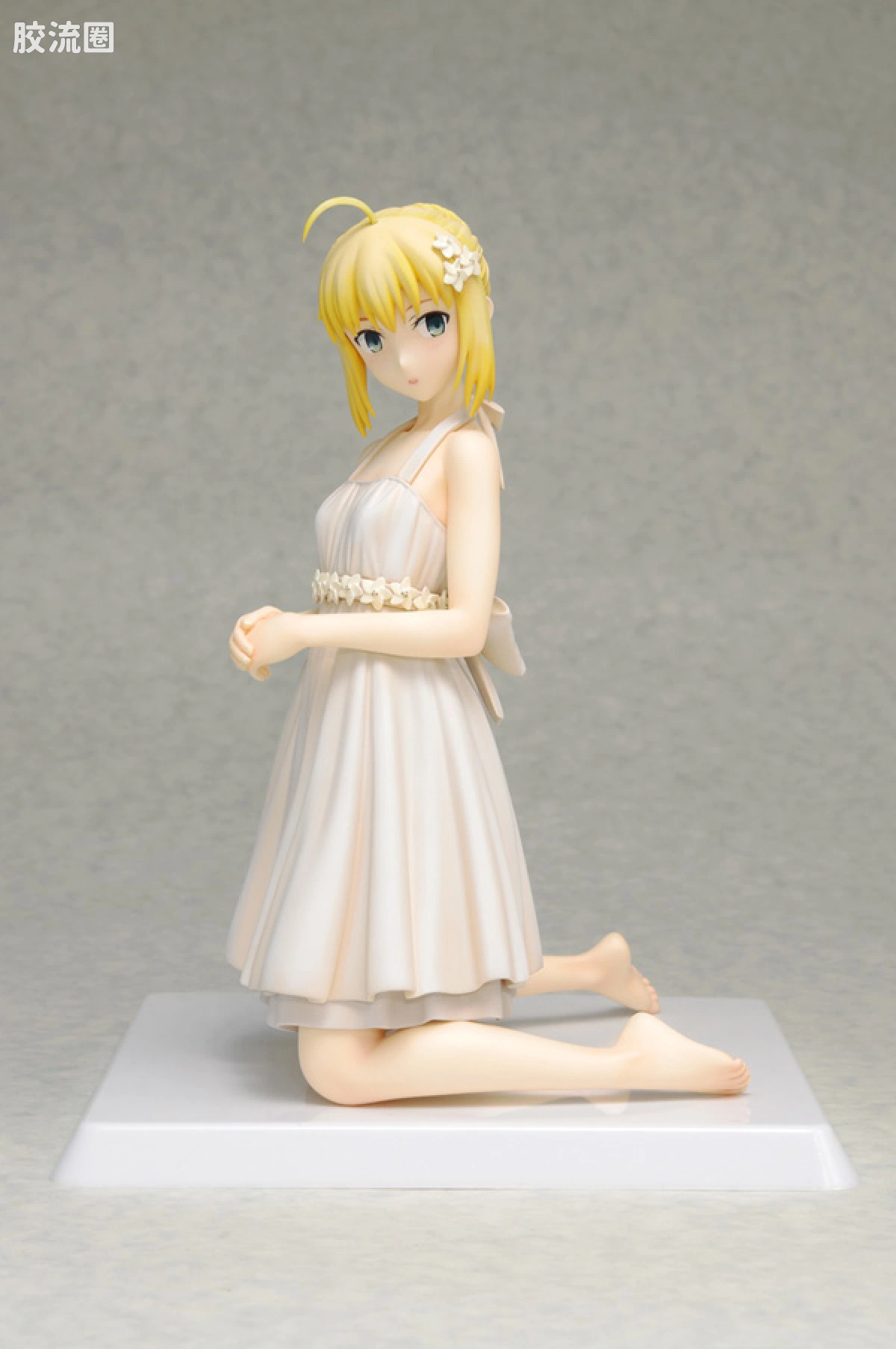 Saber 连衣裙style
