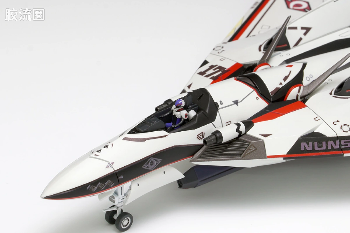 WAVE拼装综合系列 MACROSS 超时空要塞 VF-171EX 梦魇PlusEX[阿尔特机] - 图片