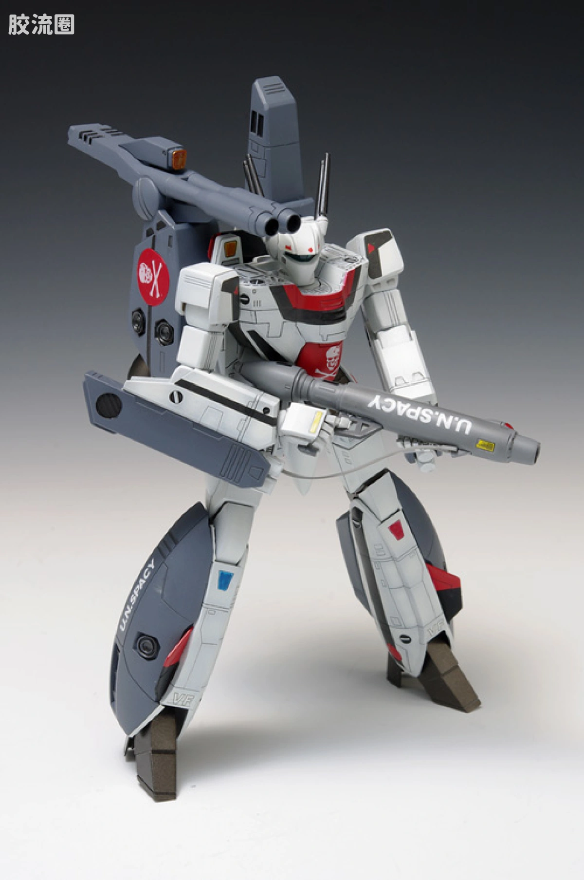 WAVE拼装综合系列 MACROSS 超时空要塞 VF-1S ストライクバルキリー バトロイド 一条輝 機 - 图片