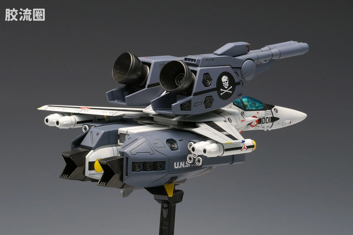 WAVE拼装综合系列 MACROSS 超时空要塞 VF-1S 强袭女武神[战斗机模式]一条辉机、罗伊·福卡机 - 图片