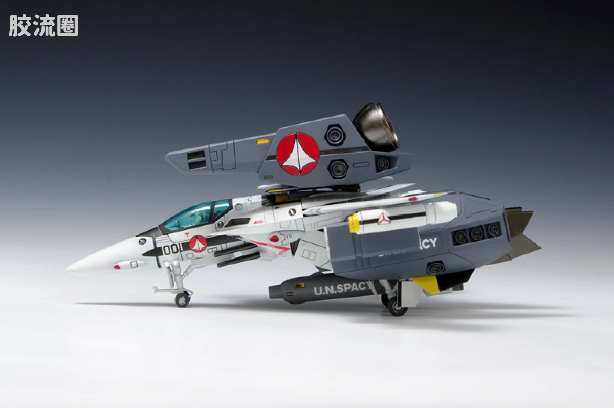 WAVE拼装综合系列 MACROSS 超时空要塞 VF-1S Super Valkyrie 福克机 飞行形态 - 图片