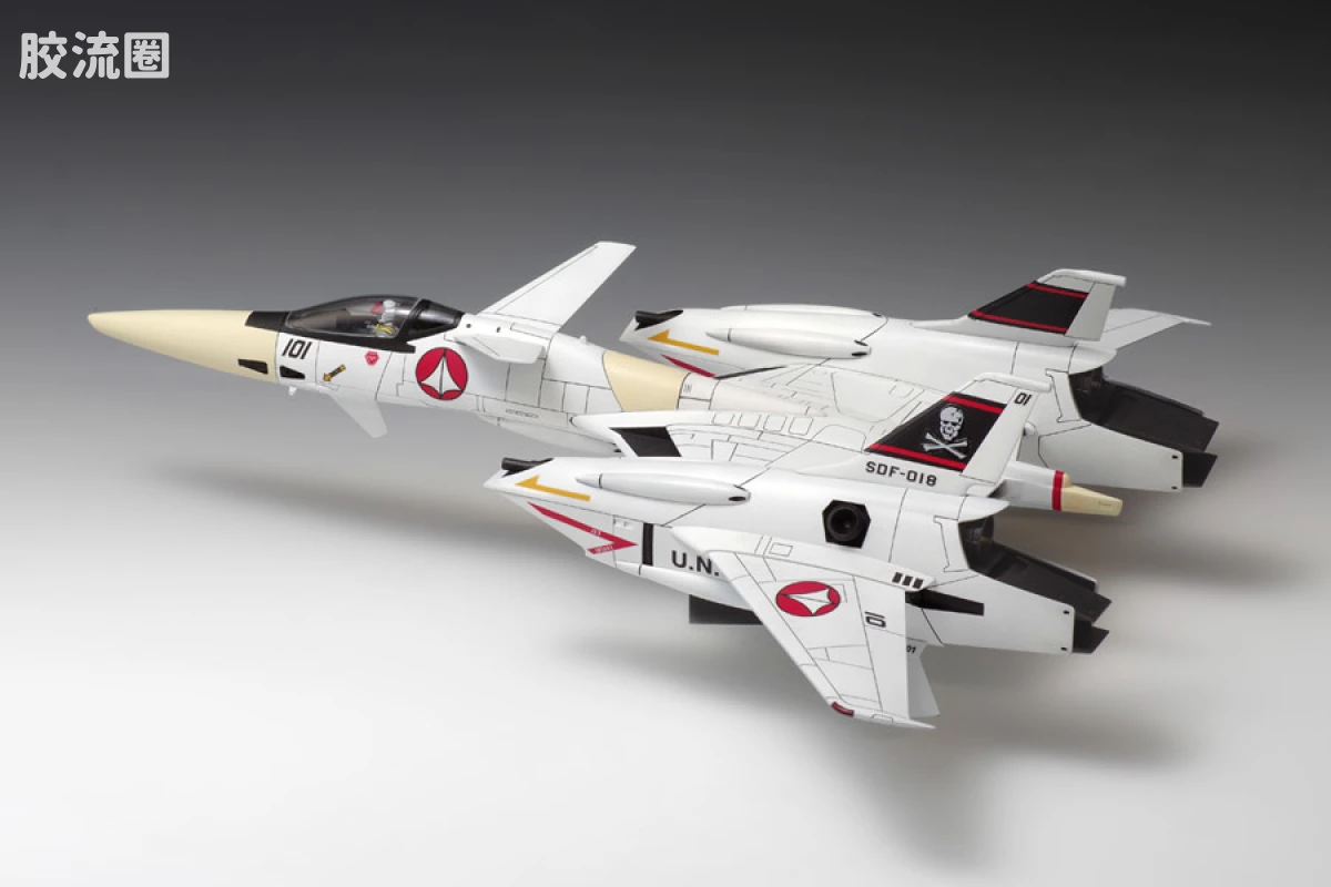 WAVE拼装综合系列 MACROSS 超时空要塞 VF-4 Lightning Ⅲ - 图片