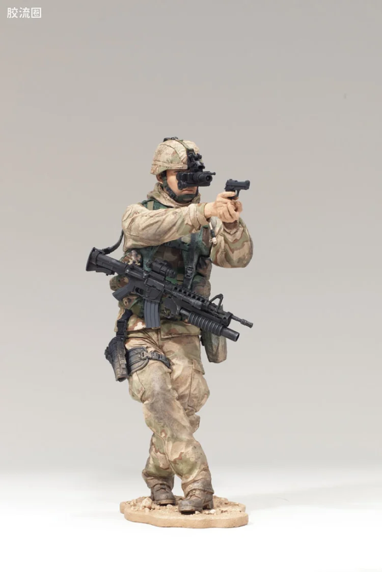 麦克法兰兵人系列 改版第2代 伞兵
