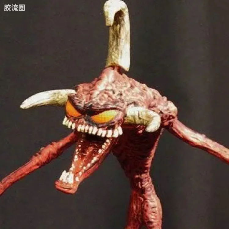 麦克法兰再生侠系列 俱乐部版与特别版 俱乐部版红色三角魔(RED VIOLATOR)