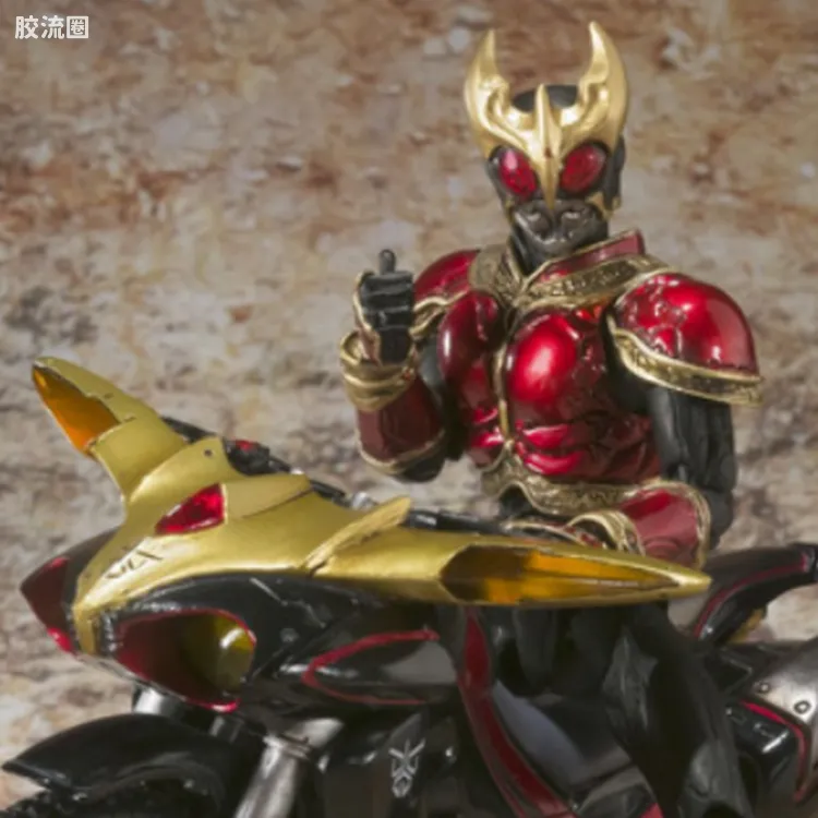 S.I.C.极魂系列可动玩具 限定版 假面骑士KUUGA 升华全能形态&BeatChaser; 2000 