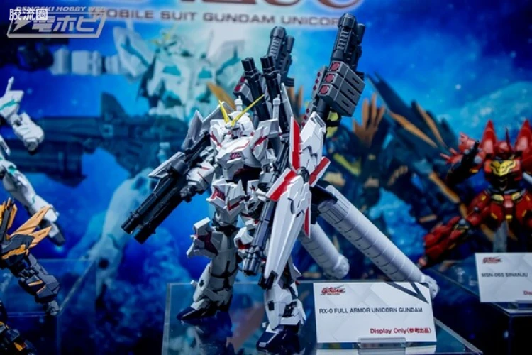 GUNDAM UNIVERSE系列 开发中/参考出品 全装备独角兽高达