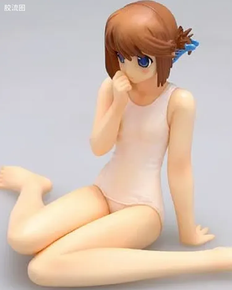小牧爱佳 白色泳装版