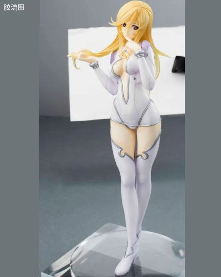 尤莉夏.伊斯坎达尔