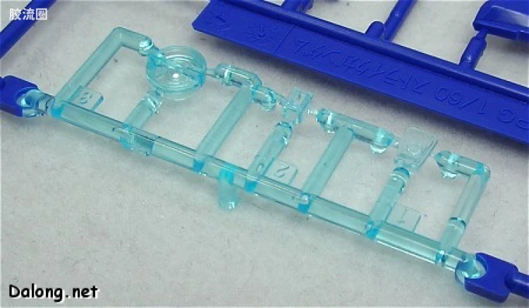 PG 普通版 GAT-X105 强袭高达 - 图片