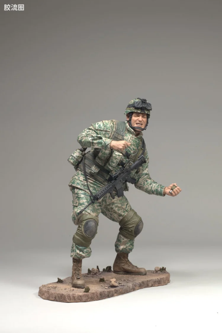 麦克法兰兵人系列 第6代 投弹步兵