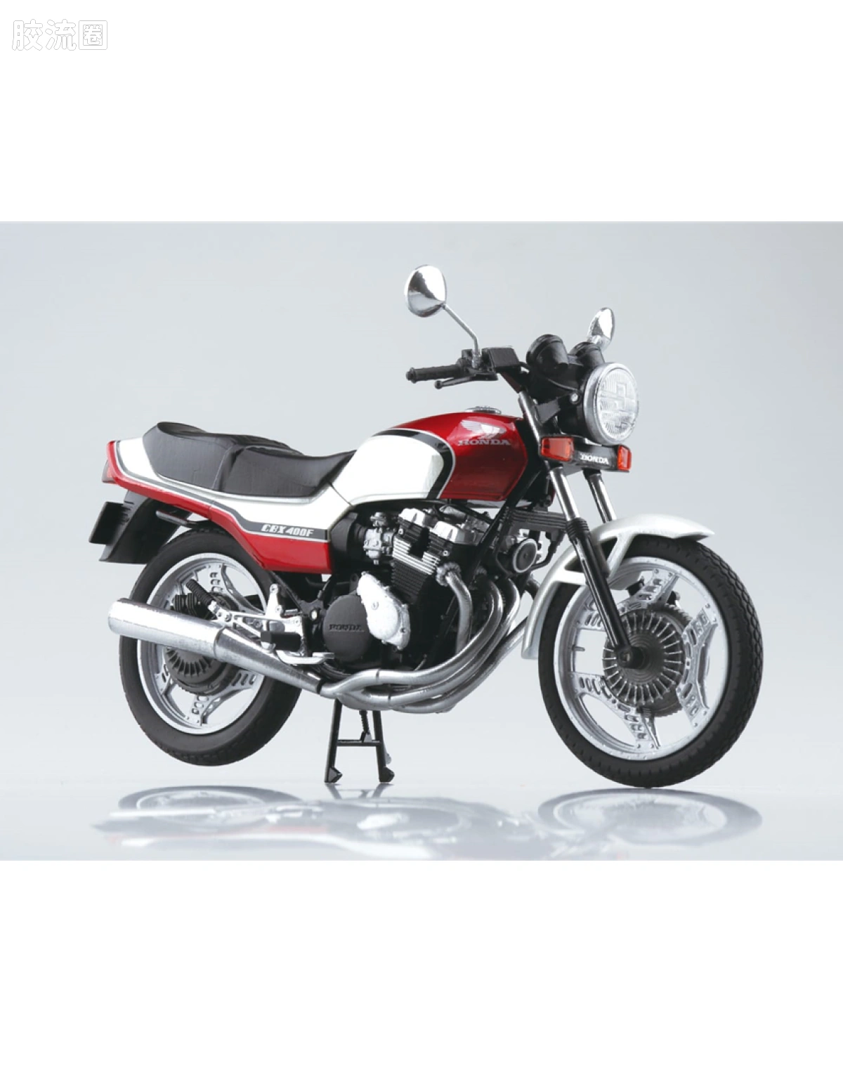 本田 CBX400F （珍珠白/糖果红）