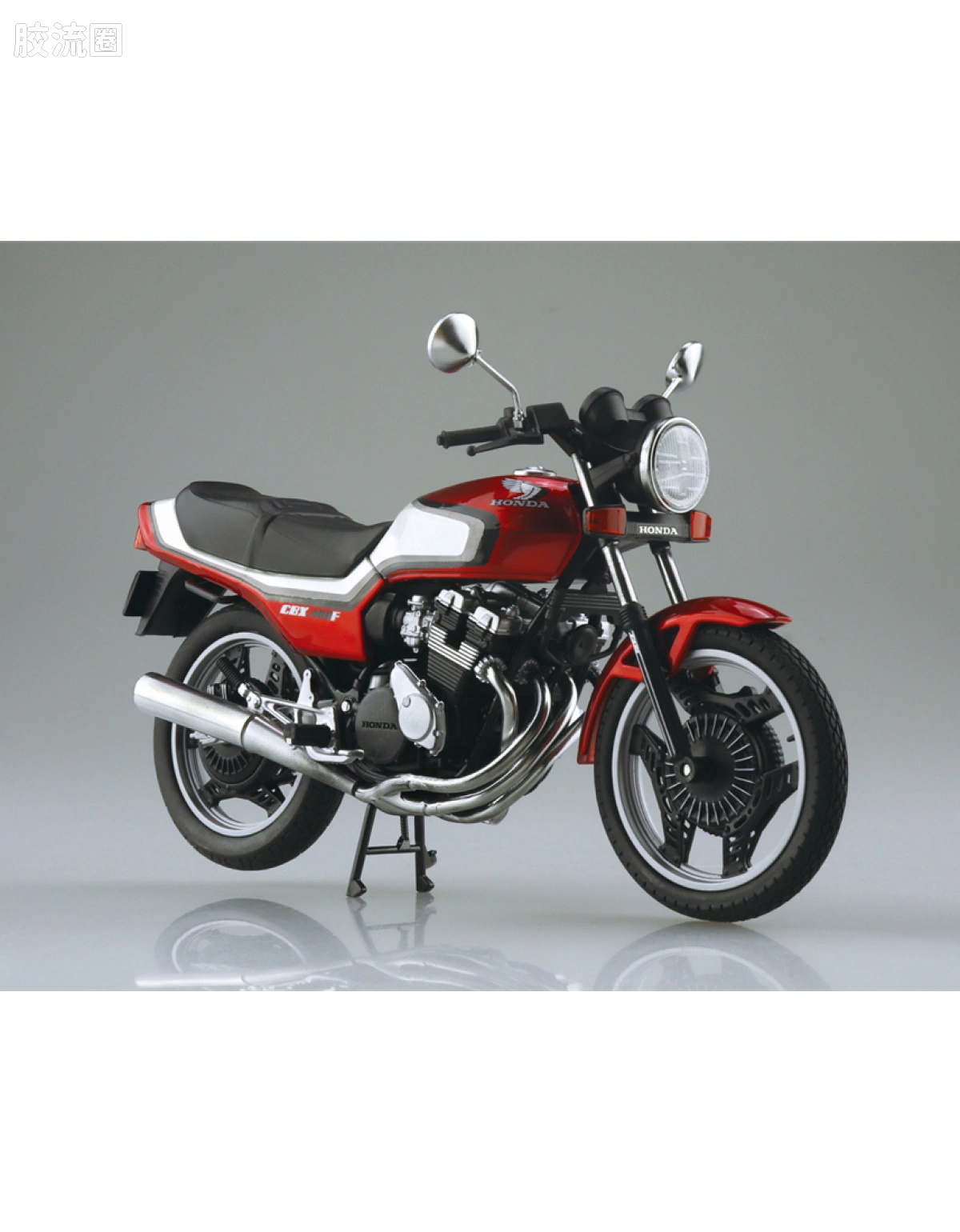 本田 CBX400F （阿拉伯糖果红/珍珠贝壳白）