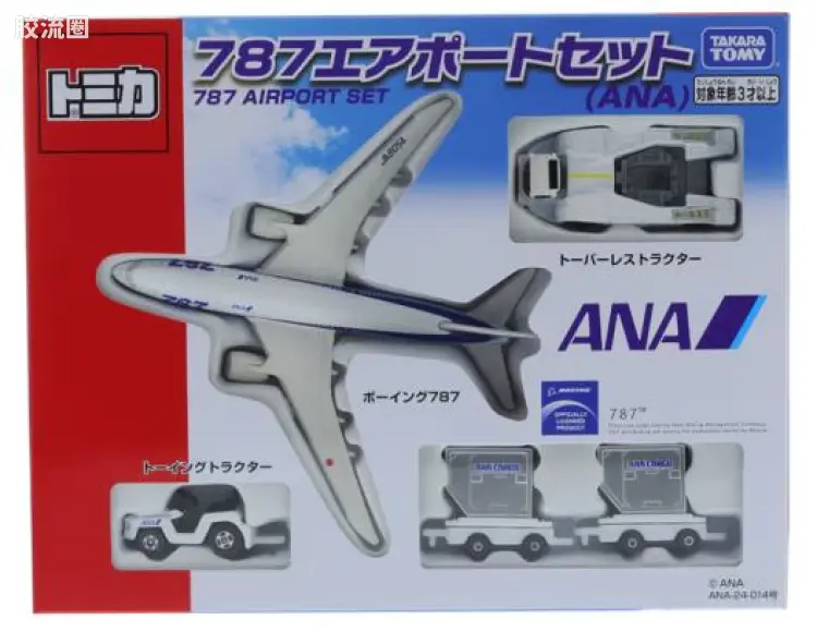 多美卡金属车系列 礼物套装 波音787 机场套装（ANA）