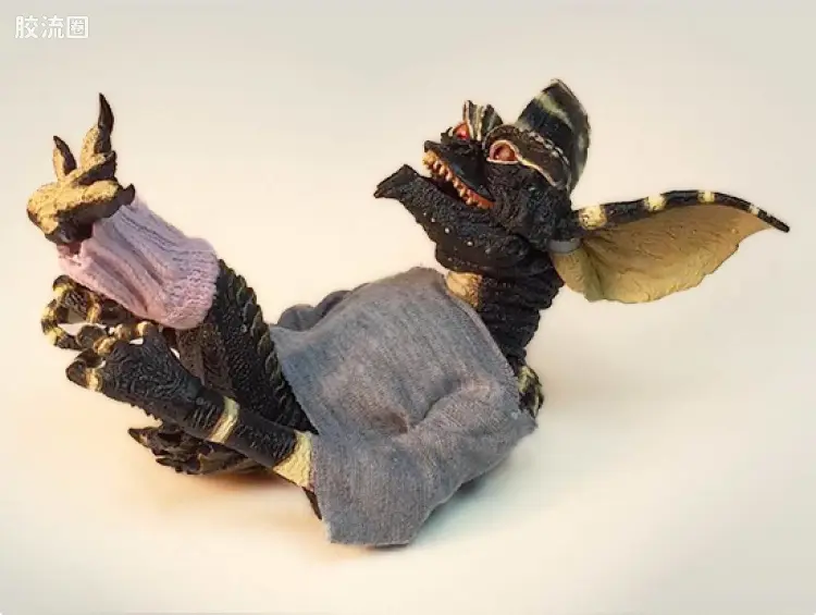 NECA 7寸可动人形系列 限定版 电影 小魔怪 魔怪(穿衣版)