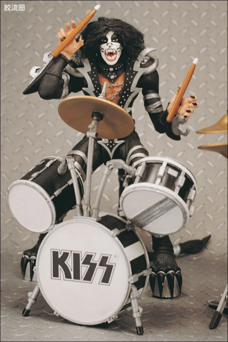 第三代 PETER CRISS