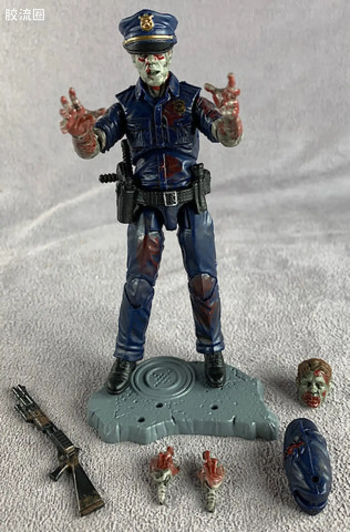 维特鲁威 H.A.C.K.S. 系列Z 丧尸 警官 泽德