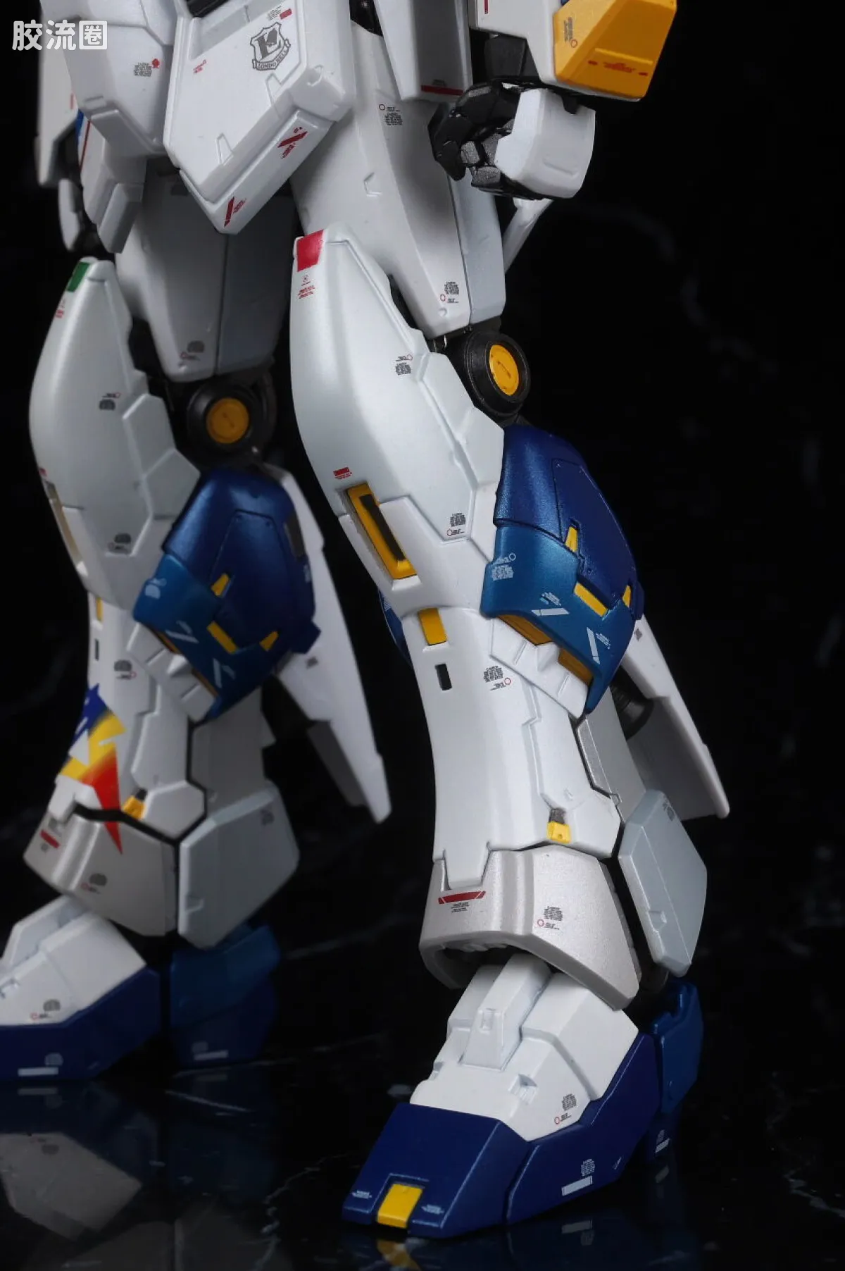 超合金系列 高达 RX-93ff ν高达 - 图片