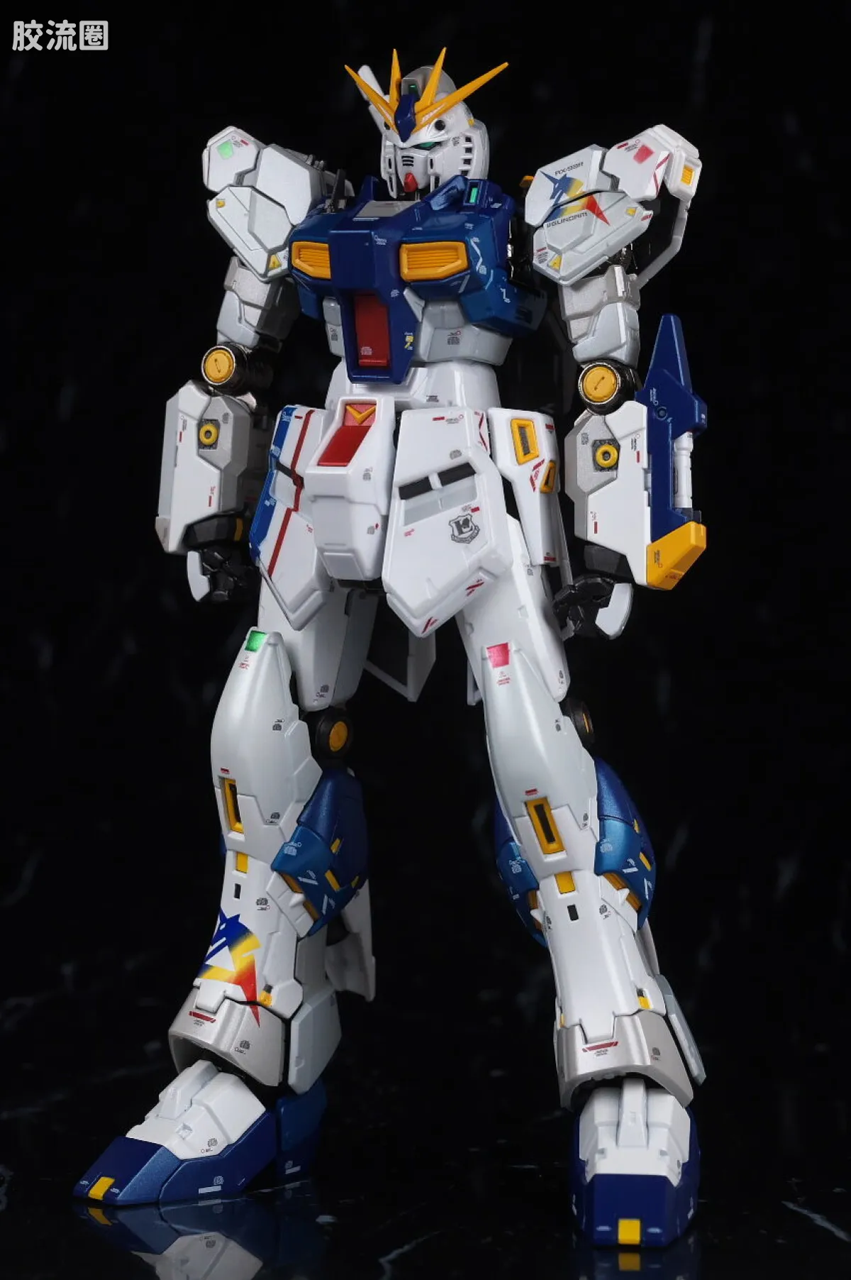 超合金系列 高达 RX-93ff ν高达 - 图片