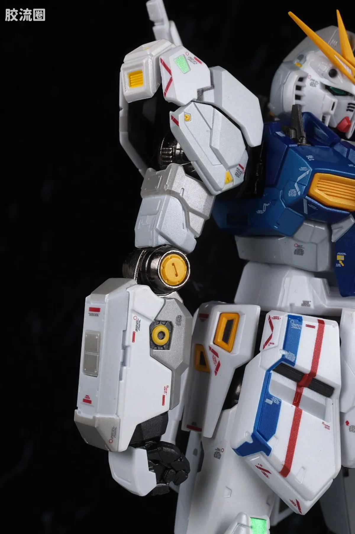 超合金系列 高达 RX-93ff ν高达 - 图片