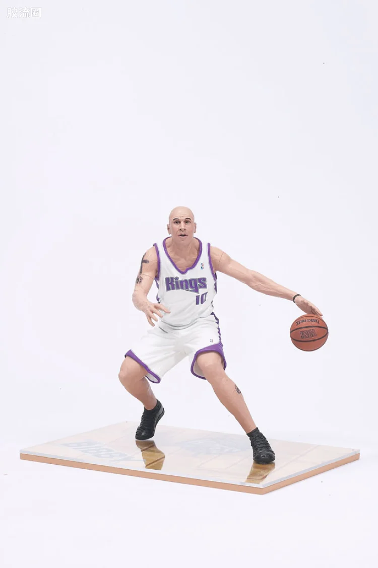 麦克法兰NBA篮球系列玩具 第3代 迈克-毕比