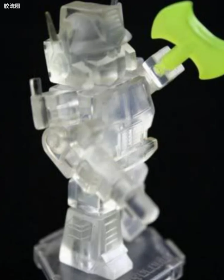 透明版擎天柱