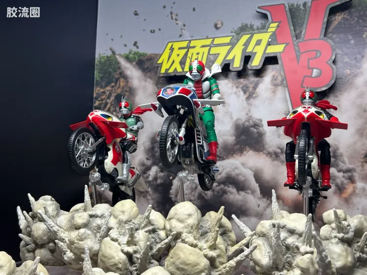 SHF 假面骑士限定版 飓风号 荣光的昭和骑士Edition