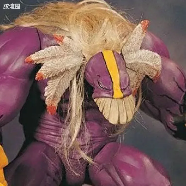 麦克法兰再生侠系列 第4代 麦克斯（THE MAXX）